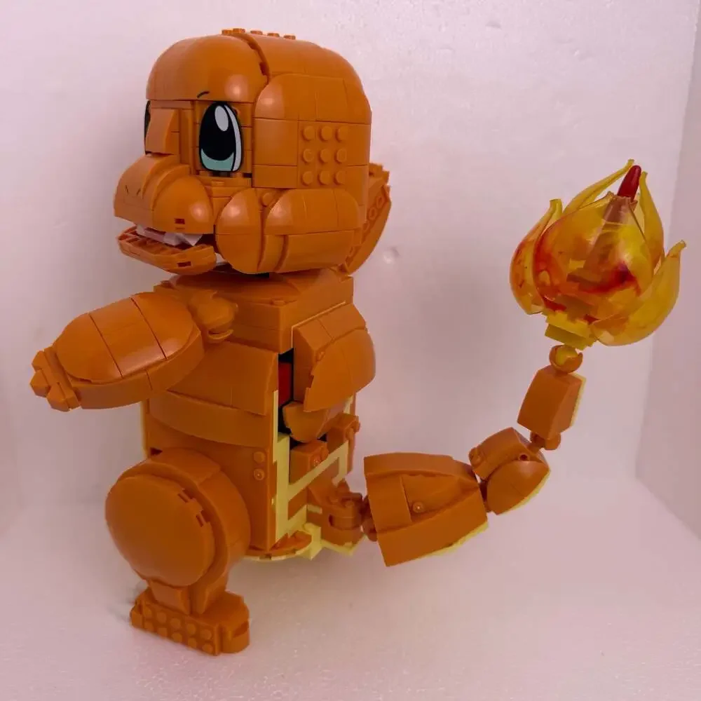 Mega Construx Pokemon Jumbo Charmander Building Set (750 Pieces)